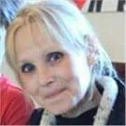 Laureata in pittura presso Accademia di belle arti di Brera offre lezioni